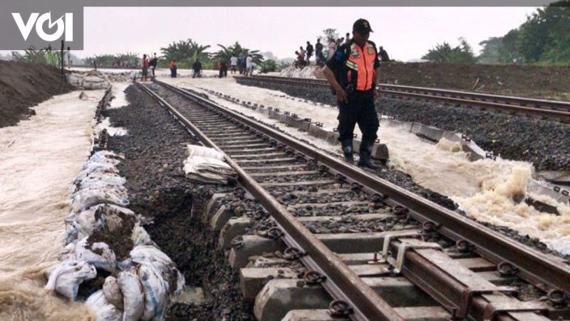 Banjir Di Grobogan Ganggu Perjalanan KA Semarang Surabaya