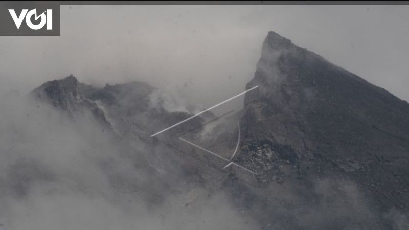 Gunung Merapi Keluarkan Awan Panas Guguran 5 000 Meter Dan Lava Pijar