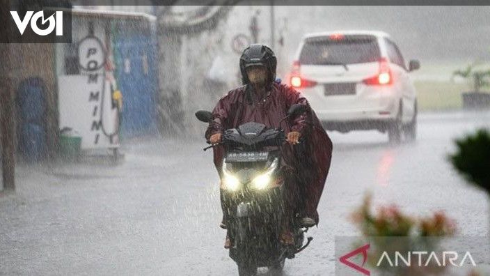 BMKG Sebagian Wilayah DKI Diguyur Hujan Sore Hari