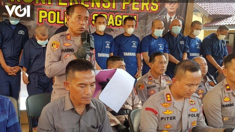 Dua Pengedar Uang Palsu Ditangkap Polisi Sita Lembar Dollar Palsu