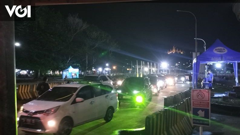 Arus Mudik Di Pelabuhan Bakauheni Ramai Lancar Malam Ini