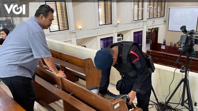 Polres Metro Jakbar Libatkan Tim Gegana Sterilisasi 185 Gereja