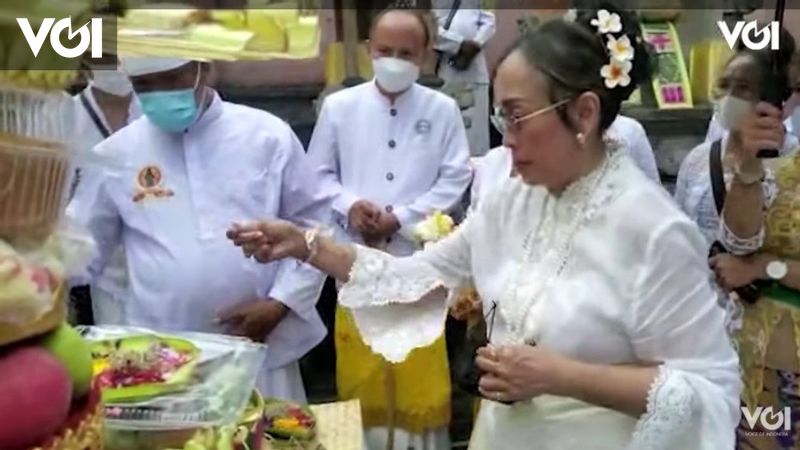 Video Begini Momen Saat Sukmawati Soekarnoputri Jalani Prosesi Sudhi