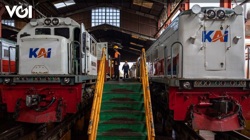 Pemudik Lebaran Mulai Padati Stasiun Kereta Api Daop Iv Semarang