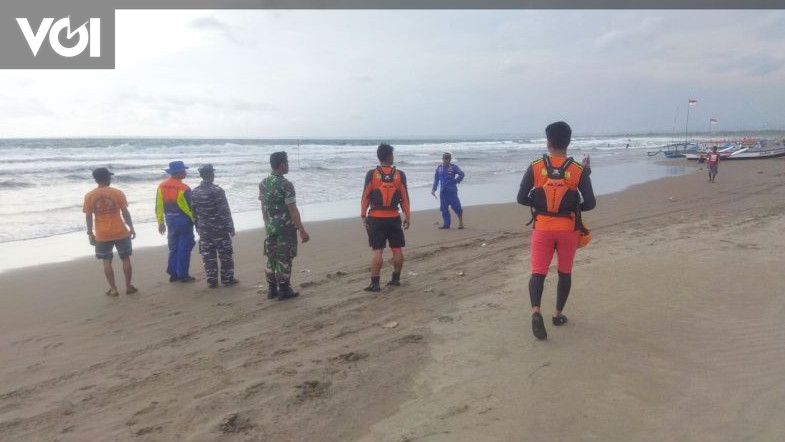 Tim SAR Perluas Pencarian Pelajar Yang Hilang Terseret Ombak Di Pangandaran