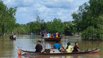 インドラギリ・ヒリル警察がクロコダイルに襲われた死んだ住民を発見