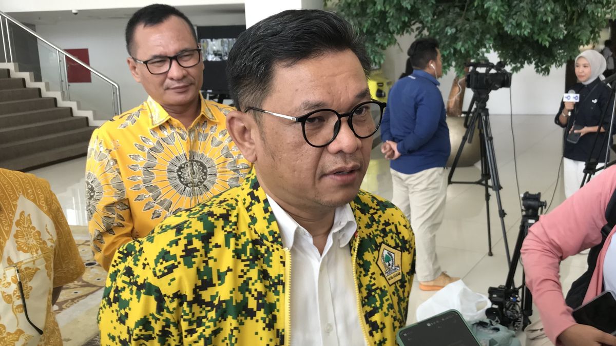 Nier les relations avec Retak, Golkar a déclaré Jokowi et Prabowo toujours compacts