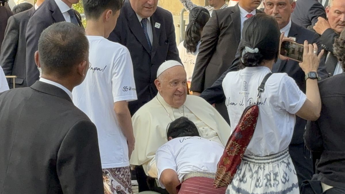 Habib Ja'far Puji La simplicité du pape François lorsqu’il est arrivé en Indonésie