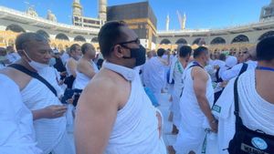 Dari Mekkah, Menag Yaqut Keluarkan <i>Warning</i> ke Travel Nakal Usai 46 Jemaah Haji Dipulangkan: Kita Berikan Sanksi Tegas!