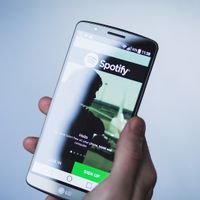 通过Spotify上的时间胶囊播放列表回顾过去