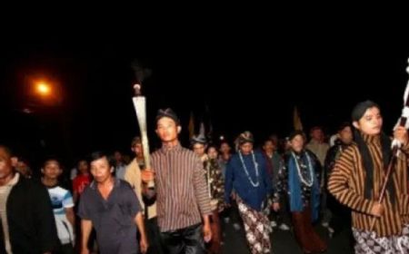 Keraton Yogyakarta Tiadakan Lampah Budaya Mubeng Beteng