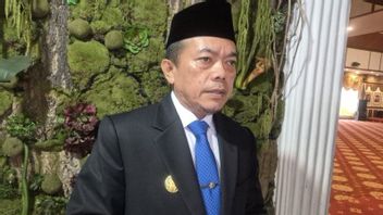 Jambi Governor Sends Team to Investigate Student Who Beat Teacher