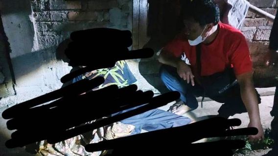 Pergoki Istri 'Layani' Pria Lain di Rumah, Suami di Agam Murka, Ambil Pisau Tusuk Dada, Tangan dan Kaki Korban