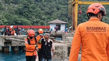 Residents Of Ruang Island Have Been Evacuated To Bitung