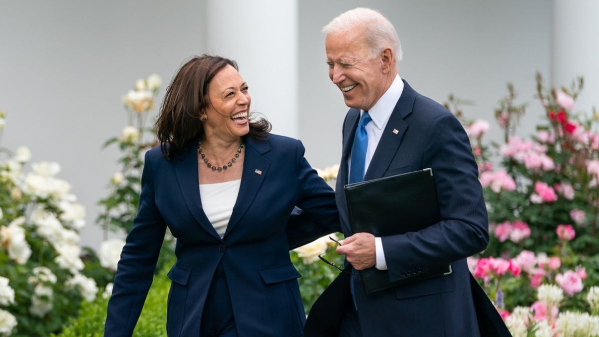 Ariana Grande dan Robert De Niro Bereaksi atas Mundurnya Joe Biden dari Pilpres AS