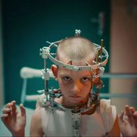Review Film Titane, Tak Masuk Akal tapi Menusuk Mata hingga Hati