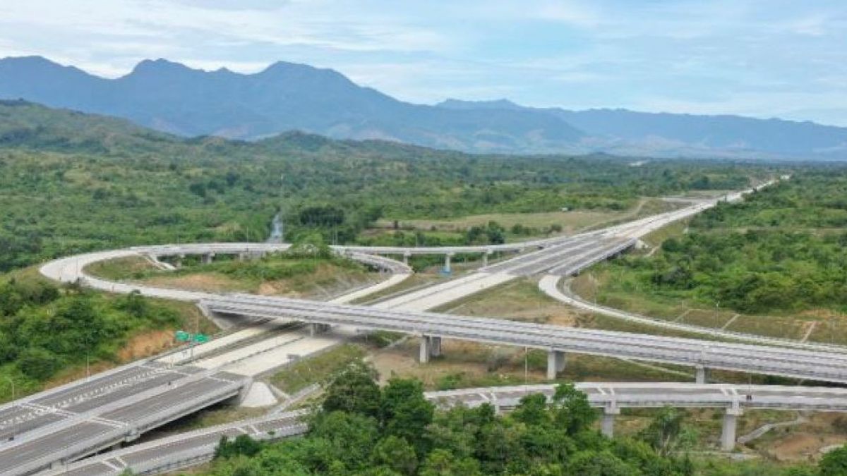 佩林多:楠榜的Lematang-Panjang收费公路支持贸易可及性