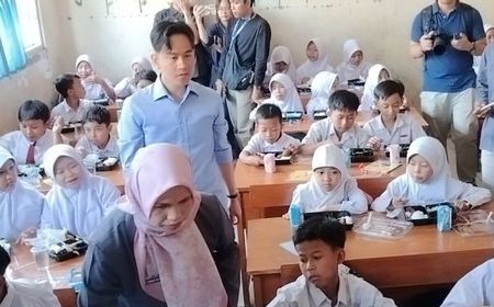 Gibran Uji Coba Makan Bergizi Gratis di SDN Sentul Bogor