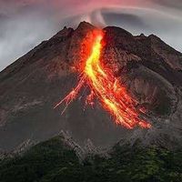 Merapi Level Siaga, Guguran Lava Capai 1.800 Meter