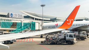 Ratusan Pekerja Korsel Kembali ke Seoul Usai Ditahan di AS