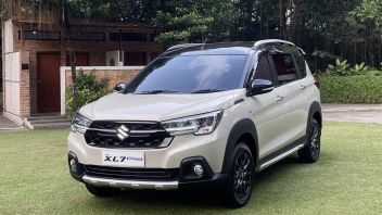 Sebulan Baru Dirilis, Suzuki XL7 Hybrid Pimpin Penjualan Kendaraan Berpenumpang Suzuki