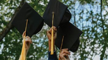 KIP Kuliahの国内奨学金に加えて、学生が知る必要があるもの