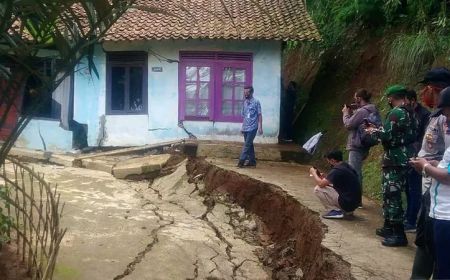 Garut Dilanda Longsor dan Tanah Bergerak, 6 Rumah di Bungbulang Dipastikan Harus Direlokasi