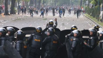 Foreigners Accused Of Riding Demo, Economist: Action Movement Appears Because People Are Restless