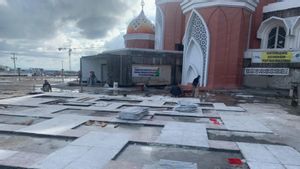 Pekerja Terpapar COVID-19, Pengerjaan Masjid 99 Kubah Terhambat 