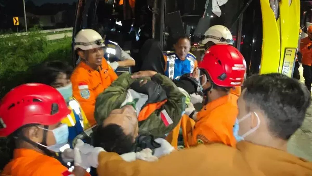 Krapyak Toll Road Bus Accident, Inexperienced Driver Suspected