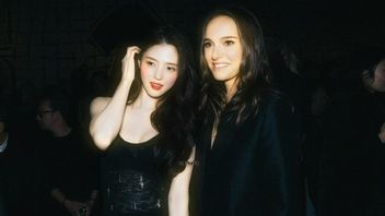 Han So Hee Tuai Pujian Pasca Foto Bareng Natalie Portman di Paris Fashion Week