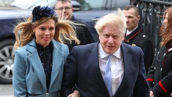 Rumah PM Inggris Boris Johson Senilai Rp23 Miliar di London Ditabrak Mobil: Pagar Rusak, Pilar-pilar Roboh  