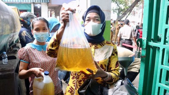 Pemko Medan Gelar Operasi Pasar Minyak Goreng Curah di Pusat Pasar