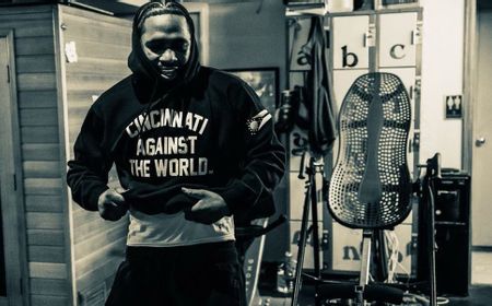 Adrien Broner Tantang Mentornya Mayweather untuk Duel Bernilai Rp2,95 Triliun