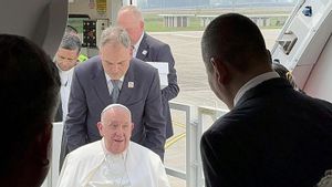 President Director Of Garuda Indonesia Joins Pope Francis In Papua New Guinea