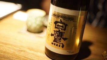 Sake Jepang Terbuat dari Apa? Simak Bahan-Bahan Beserta Proses Pembuatannya