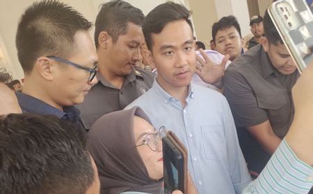 Gibran Minta Pendukungnya Hadapi Fitnah dengan Senyuman