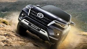 トヨタフォーチュナーは現在、インドでマルドハイブリッドオプションを持っています。