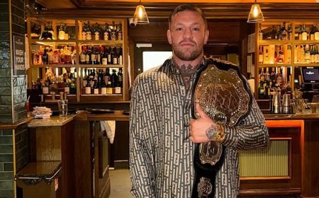 McGregor Tepis Isu Pensiun usai Melawan Chandler