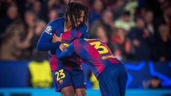 Jules Kounde Hanya Butuh Tiga Menit Menangkan Barcelona Atas Eintracht Frankfurt