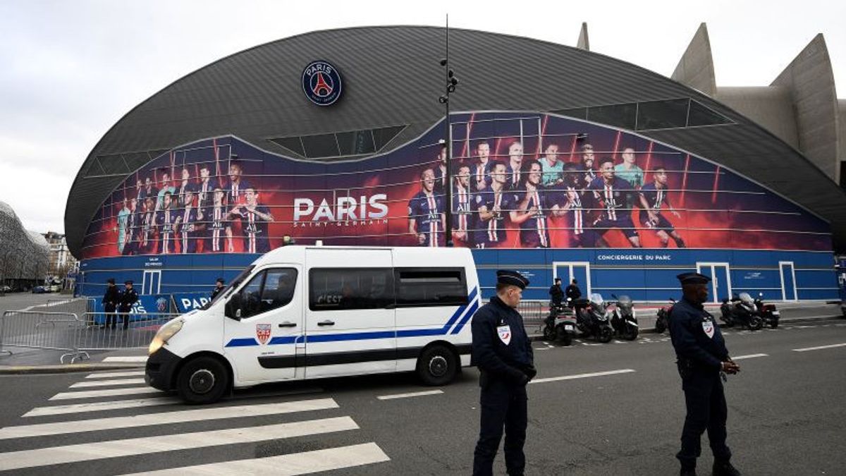欧冠:巴黎圣日耳曼与巴塞罗那的比赛,受到ISIS恐怖的困扰