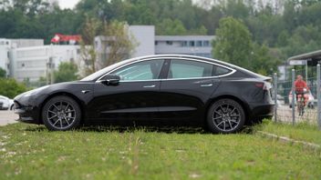 Bahayakan Pengemudi,  Sistem Kemudi Autopilot Tesla Masih Bermasalah