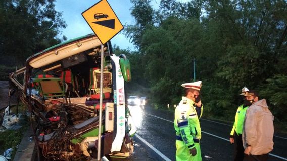 Kecelakaan Bus Pariwisata di Bantul Yogyakarta Tewaskan 13 Penumpang, 47 Lainnya Luka-Luka