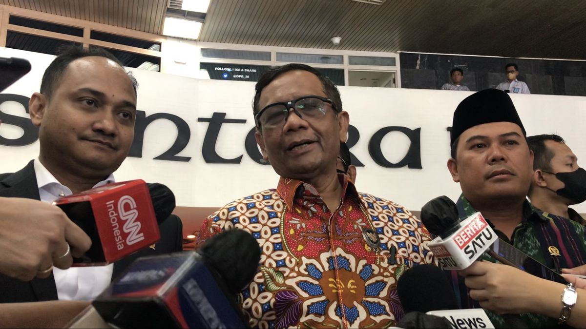 Petinggi Polri Jadi Sorotan Terkait Tambang Ilegal hingga Pemerasan, Mahfud MD Didesak ‘Turun Gunung’