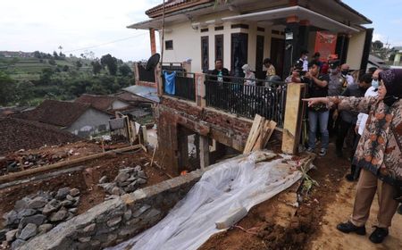 Mensos Rekomendasikan Relokasi Hunian Terdampak Longsor Sukabumi