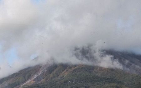 Warga Diminta Waspada Luncuran Material Vulkanik Gunung Karangetang Sulut Saat Hujan Deras