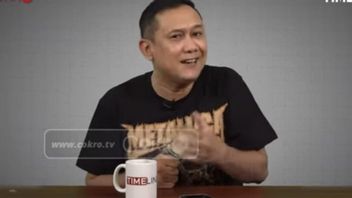 Denny Siregar Sentil AHY-Demokrat Usai Indonesia Diganjar Pujian <i>The Best</i> Atasi COVID: Belajar Dewasa, Baru Pimpin Negara