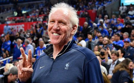 Legenda NBA Bill Walton Meninggal Dunia