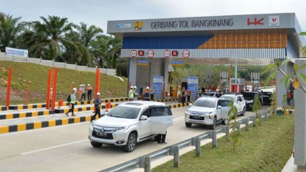 A Total Of 10,918 Vehicles Passed On The Bangkinang-Koto Toll Road During The Christmas And New Year Period