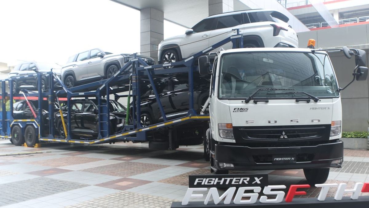 in Faro a lancé le Fighter X FM65F Tractor Head 4x2